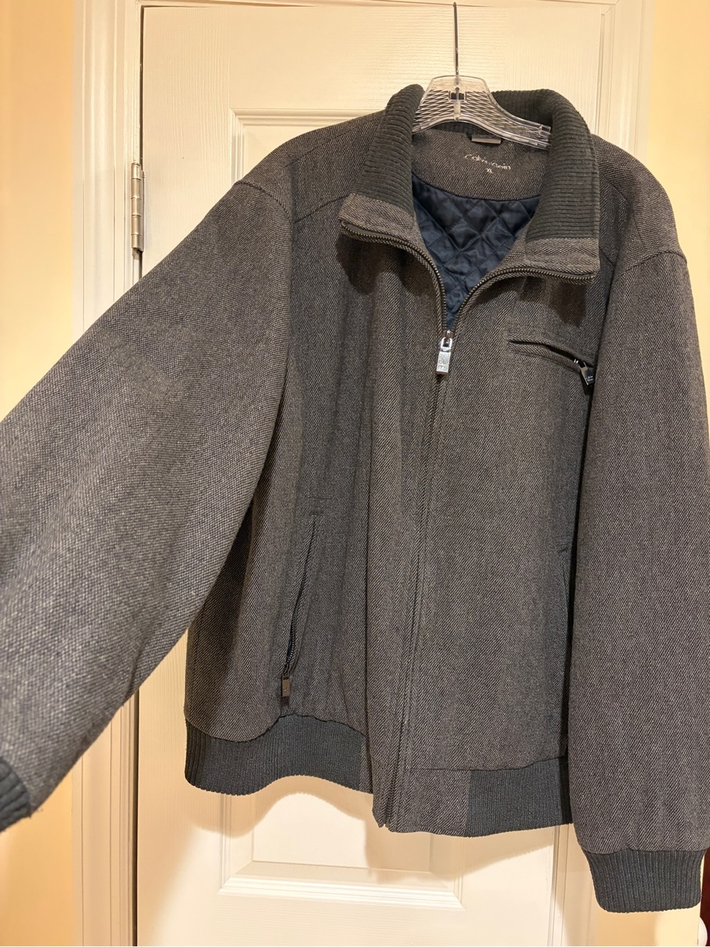 Mens Full-Zip Quilted Lined Jacket - Like New, size XL